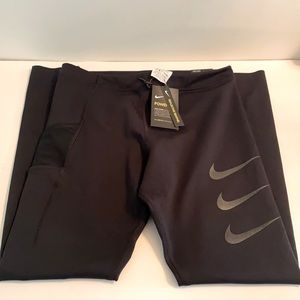 Nike Epic Luxe Tight Fit Mid Rise Athletic Legging